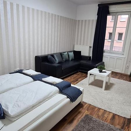 Elegant Apartment In The Hearth Of Budapest Eksteriør bilde