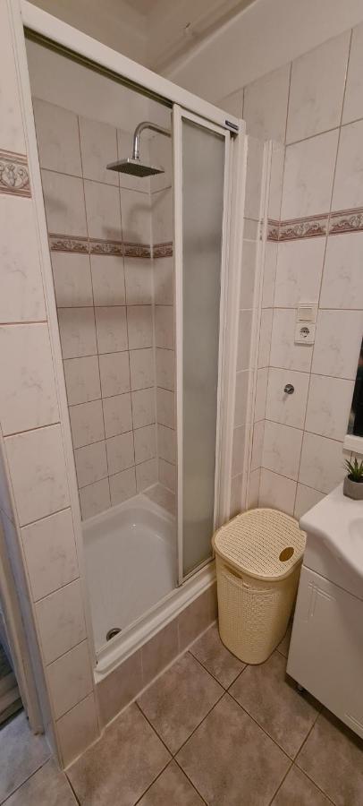Elegant Apartment In The Hearth Of Budapest Eksteriør bilde